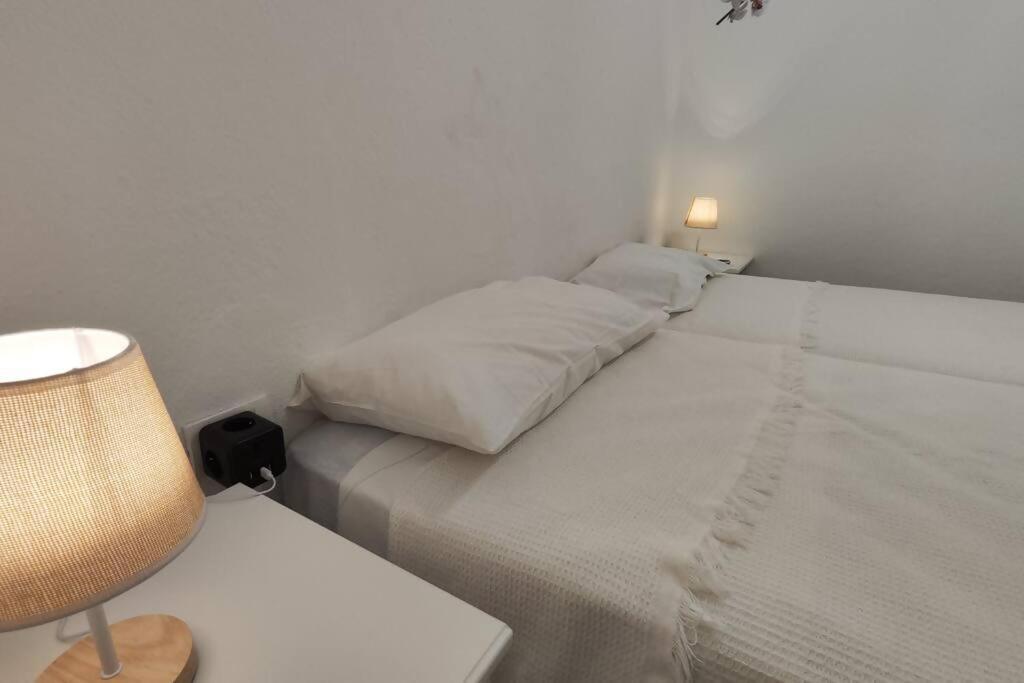 Holiday home La Caracola 3habsolarium A 1min De La Playa La Restinga